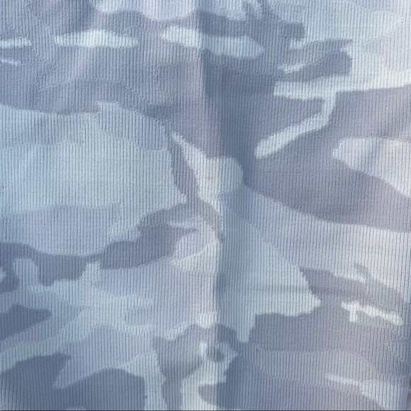 Lululemon Camo Cropped Leggings - Picture 2 of 5